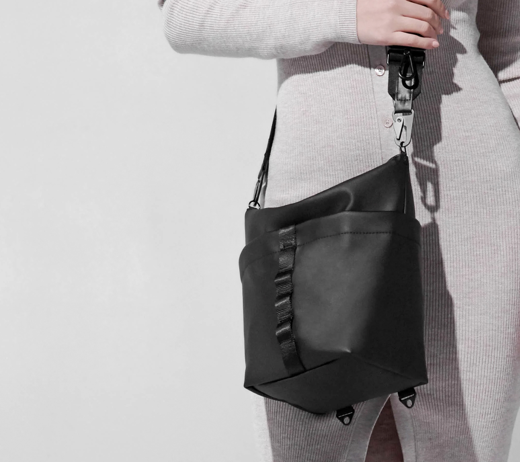 BUCKET BAG