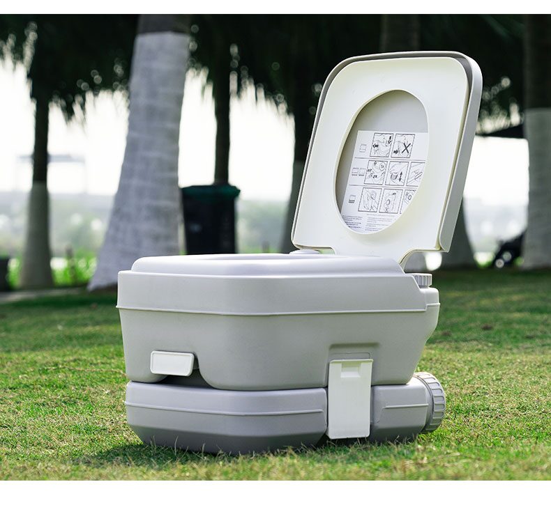 Portable outdoor toilet